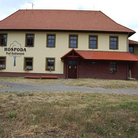 Pod Kaštanem