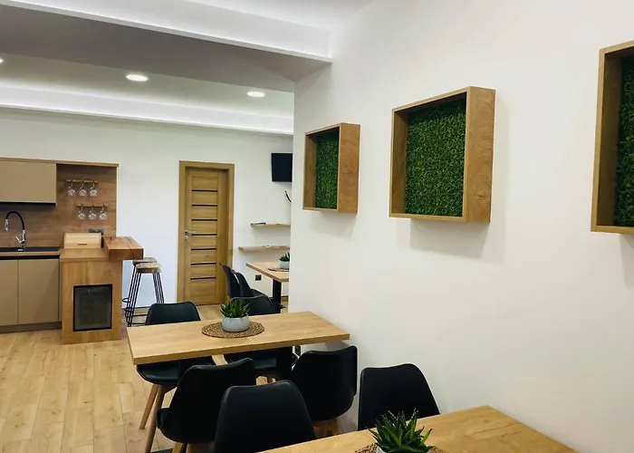 אורחן Pod Kastanem